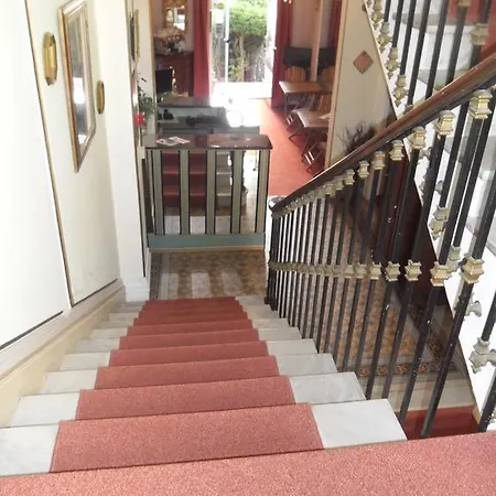 Отель Eden Ницца