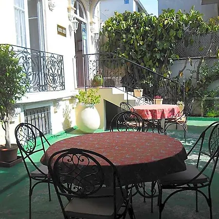 Eden Hotel